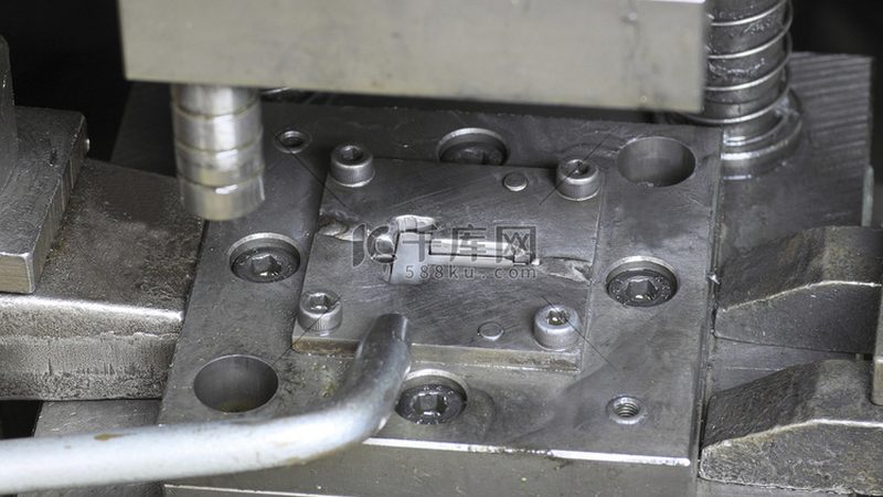 揭秘吸塑模具真空成型工艺：原理与优势